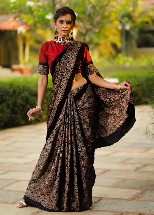 Gorgeous Black Color Digital Printed Cotton Saree