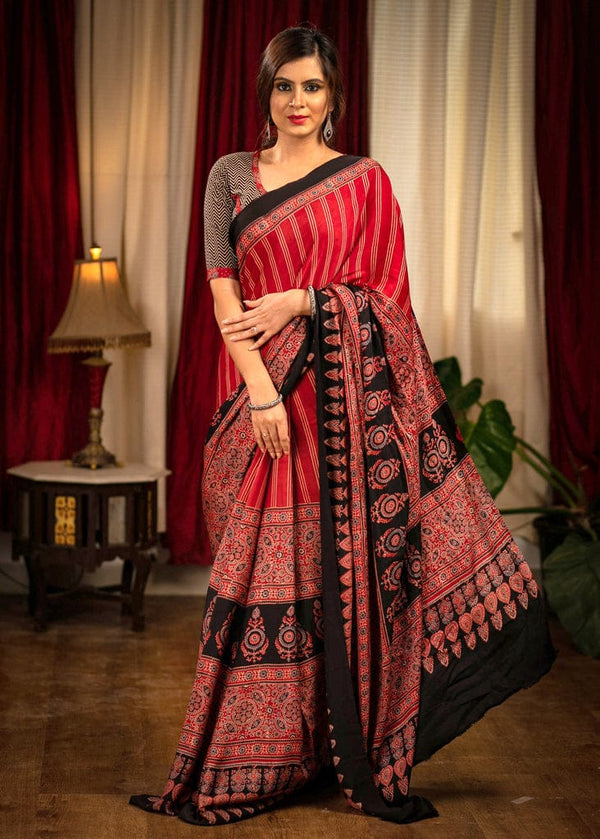 Stylish Red And  Black Combinations Color Digital Printed Cotton Saree