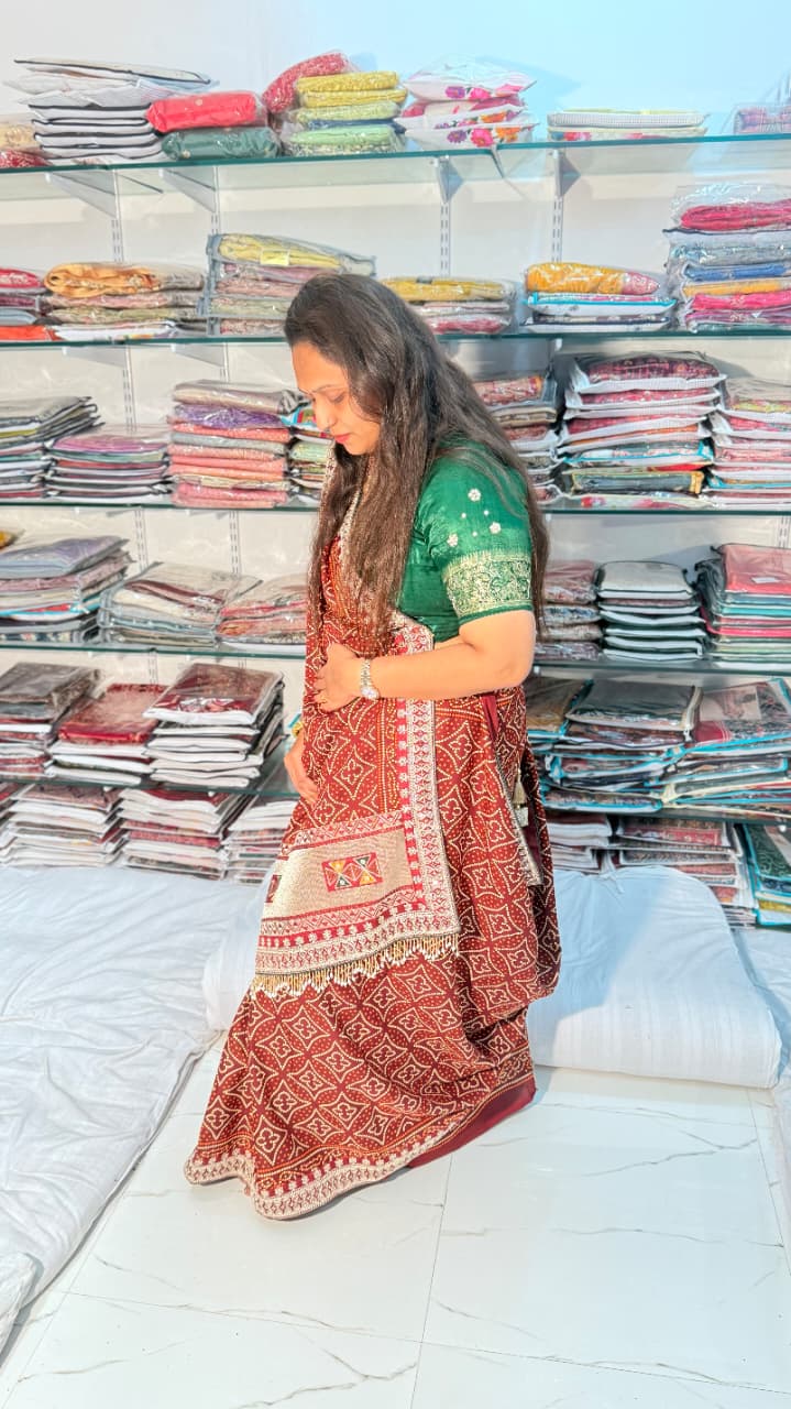 MAROON BANDHENJ SAREE WITH HEAVY BORDER