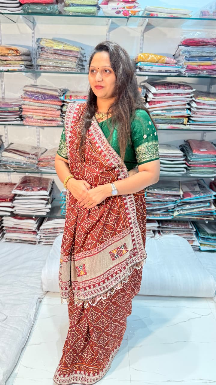 MAROON BANDHENJ SAREE WITH HEAVY BORDER
