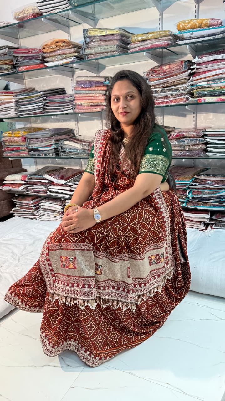 MAROON BANDHENJ SAREE WITH HEAVY BORDER